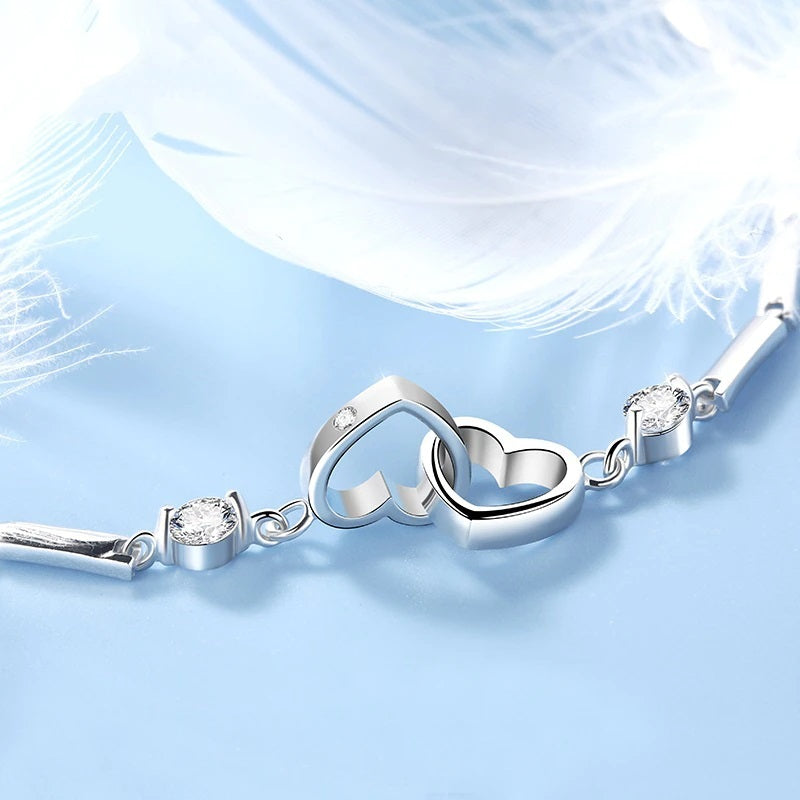 Sparkling Heart Connection Bracelet
