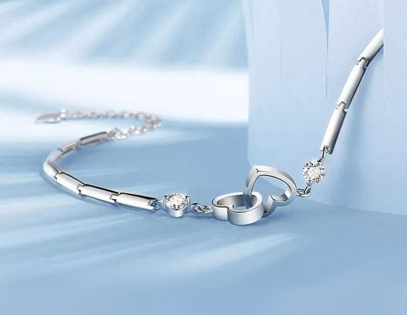 Sparkling Heart Connection Bracelet
