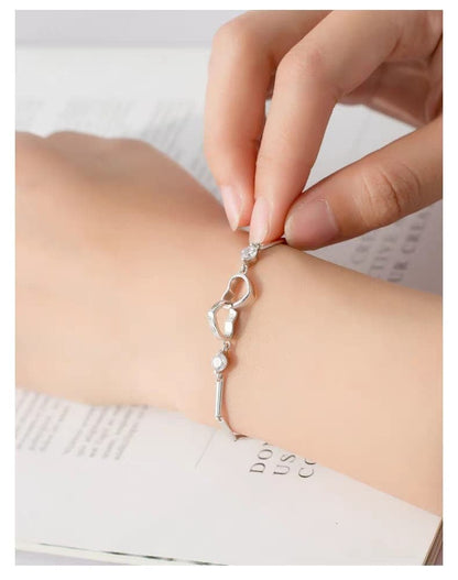 Sparkling Heart Connection Bracelet